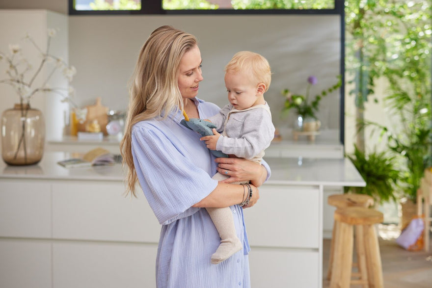 Newborn Spits Up Formula: Causes, Solutions, and When to Worry
